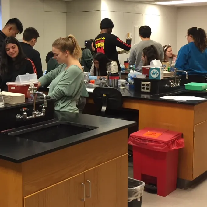 WashU course prepares scientifically literate citizens